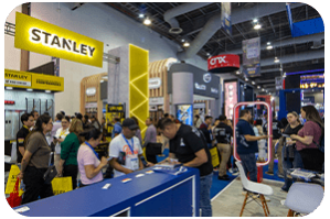 expositores en expo ferretera